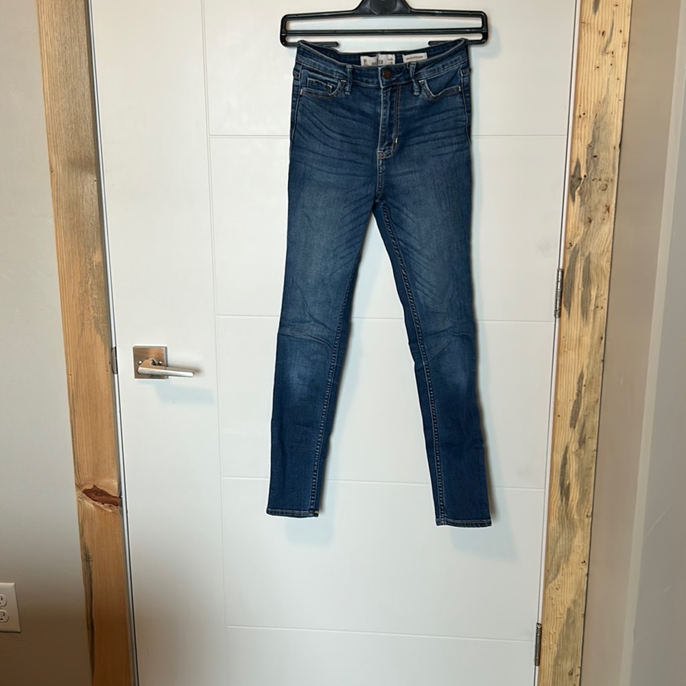 Hollister Dark Wash High-rise Super Skinny  Size - 0S